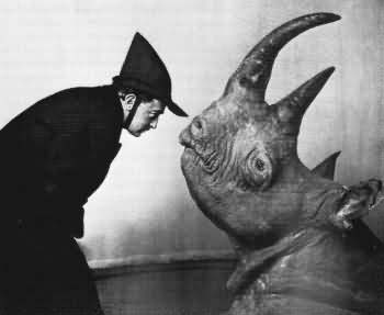 Photo_of_Dali_with_a_Rhino